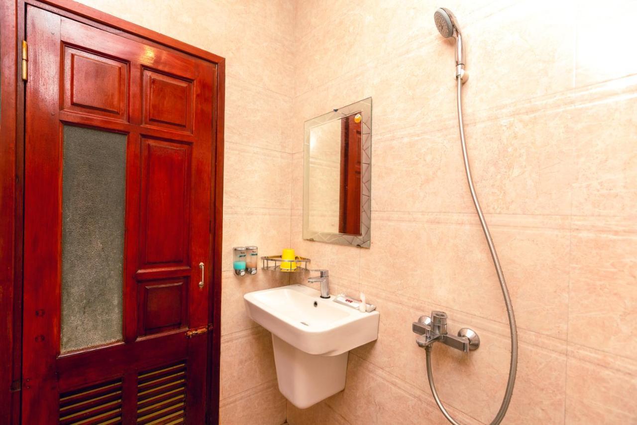 Oyo 653 Huong Thao Hotel Hanoi Esterno foto