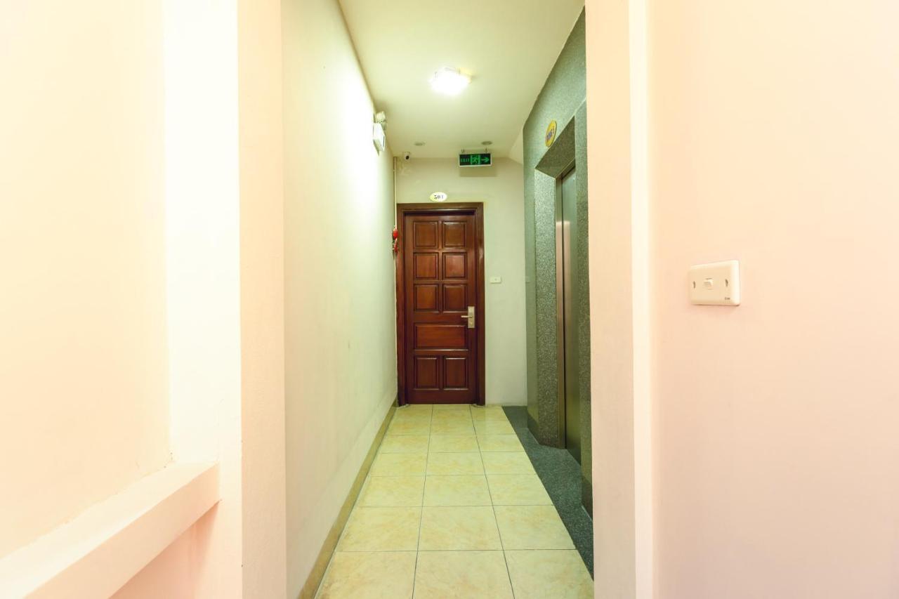 Oyo 653 Huong Thao Hotel Hanoi Esterno foto