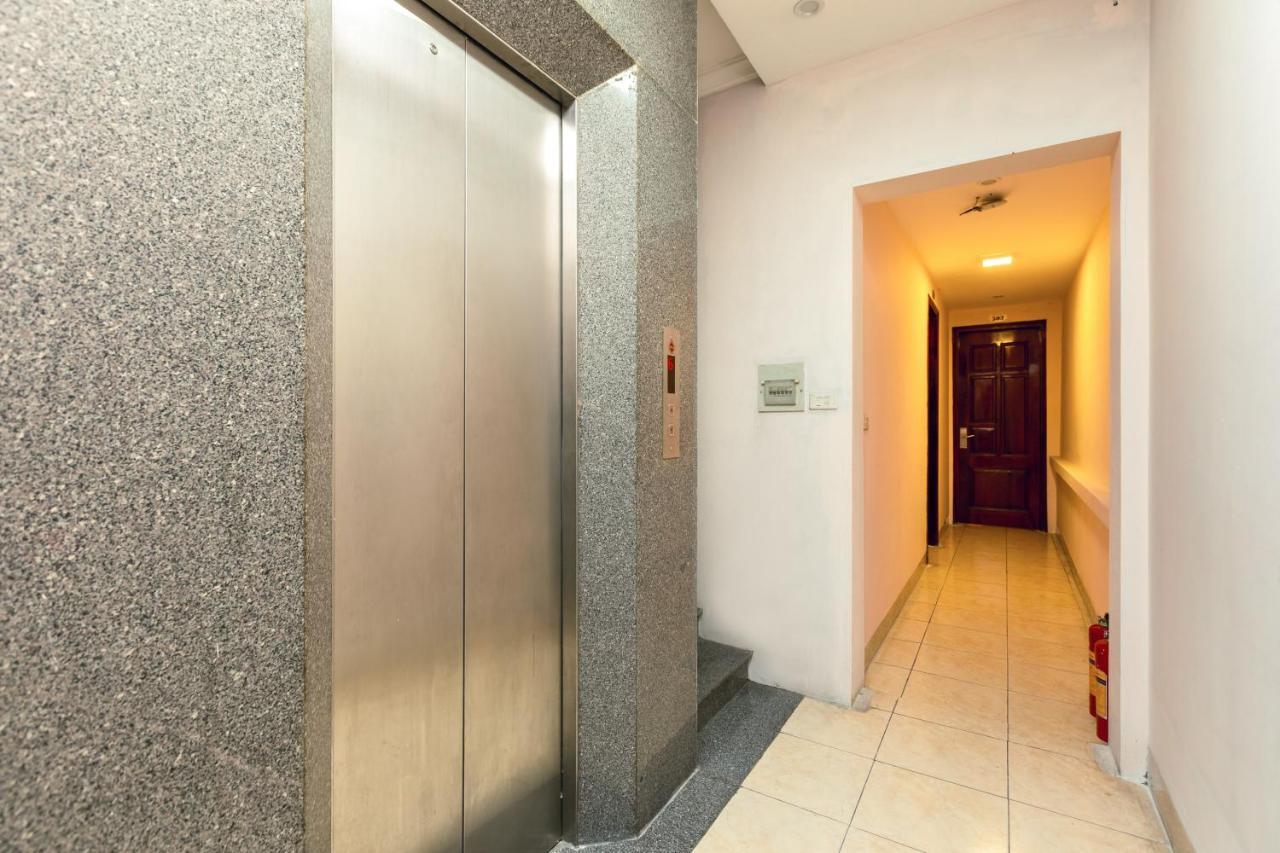 Oyo 653 Huong Thao Hotel Hanoi Esterno foto